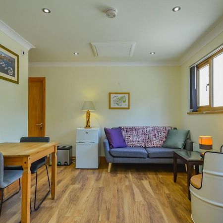 Garnant Cosy Cabin Perfect To Explore 아파트 외부 사진